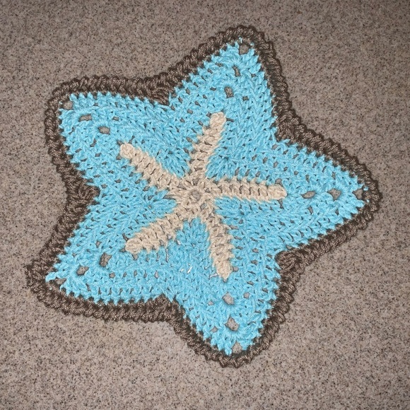 Hand Crafted Starfish Dish Cloth - Picture 6 of 7